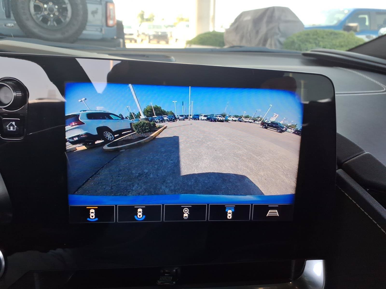 Used 2022 Chevrolet Corvette Stingray Preferred Cpe w/ Z51 Performance Package RWD image 37
