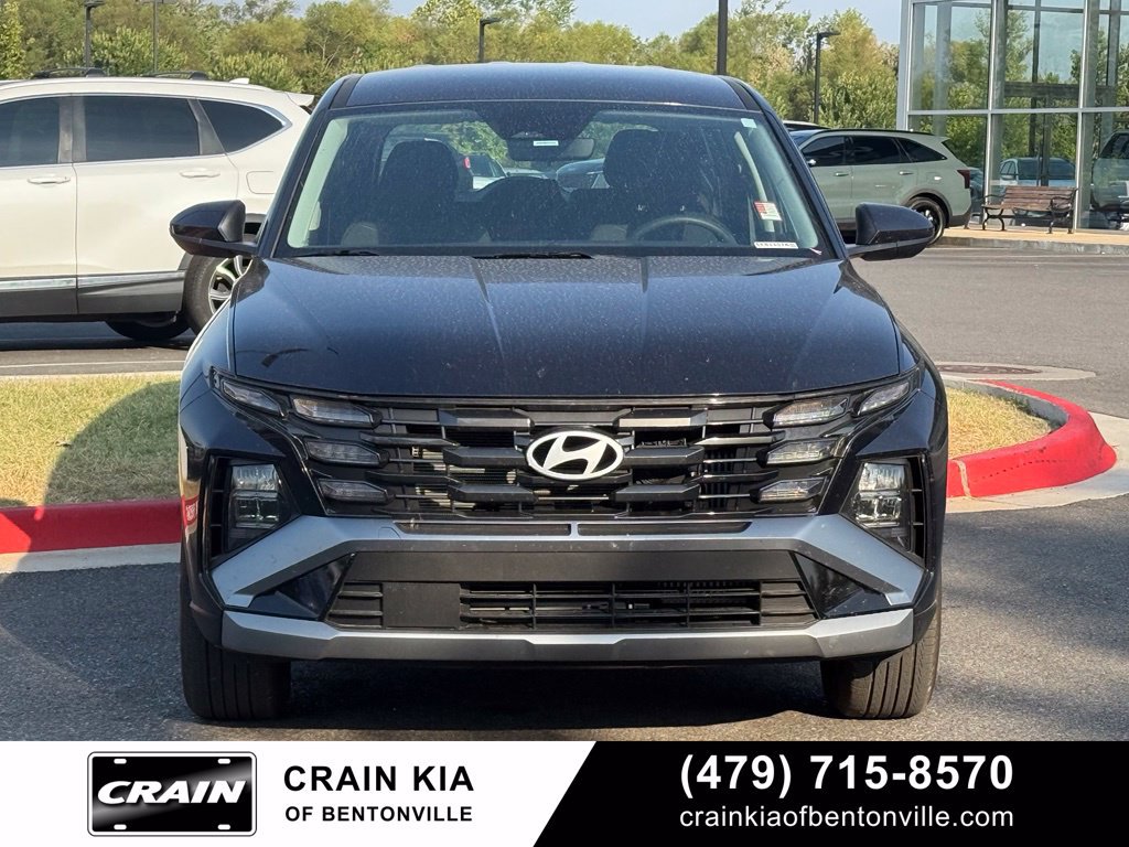 Used 2026 Hyundai Tucson Blue SE w/ Tow & Go Package AWD/4WD image 2