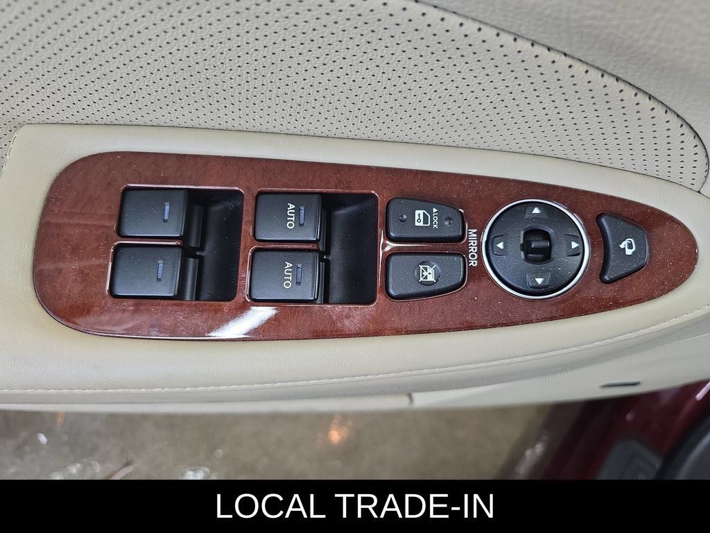 Used 2013 Hyundai Genesis 3.8 w/ Technology Pkg RWD image 28