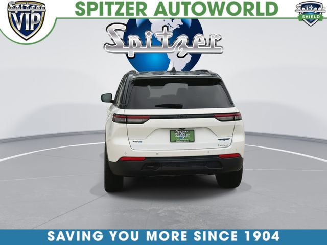 Used 2022 Jeep Grand Cherokee Trailhawk w/ Luxury Tech Group III AWD/4WD image 8