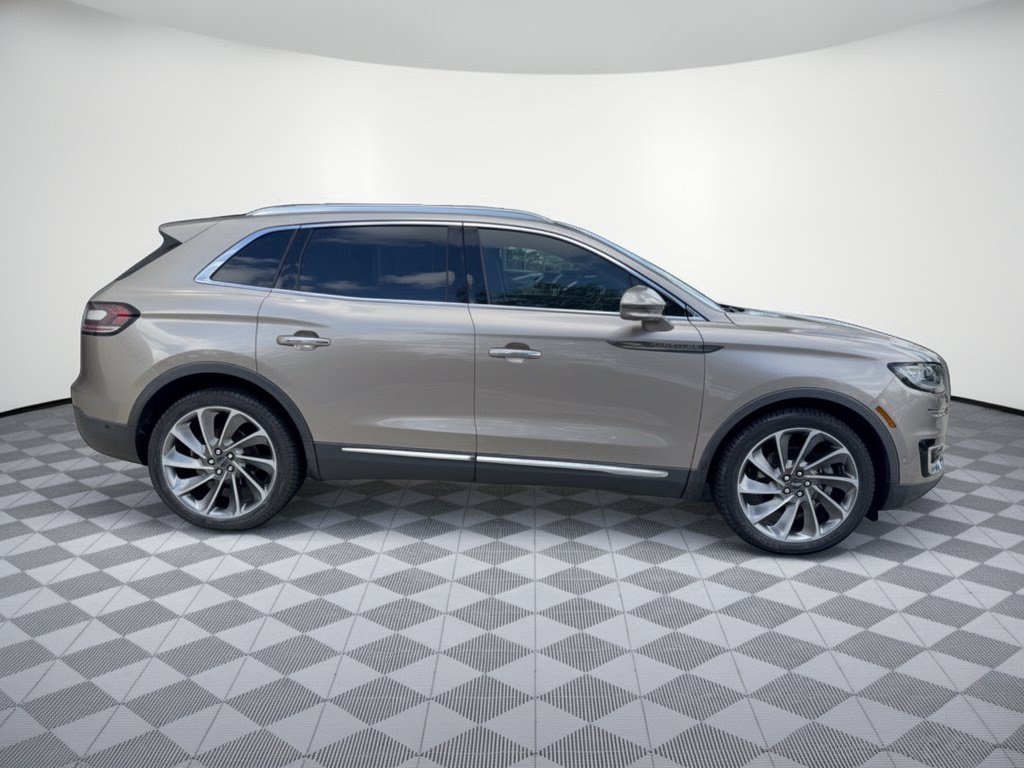 Used 2020 Lincoln Nautilus Reserve w/ Equipment Group 201A FWD image 8