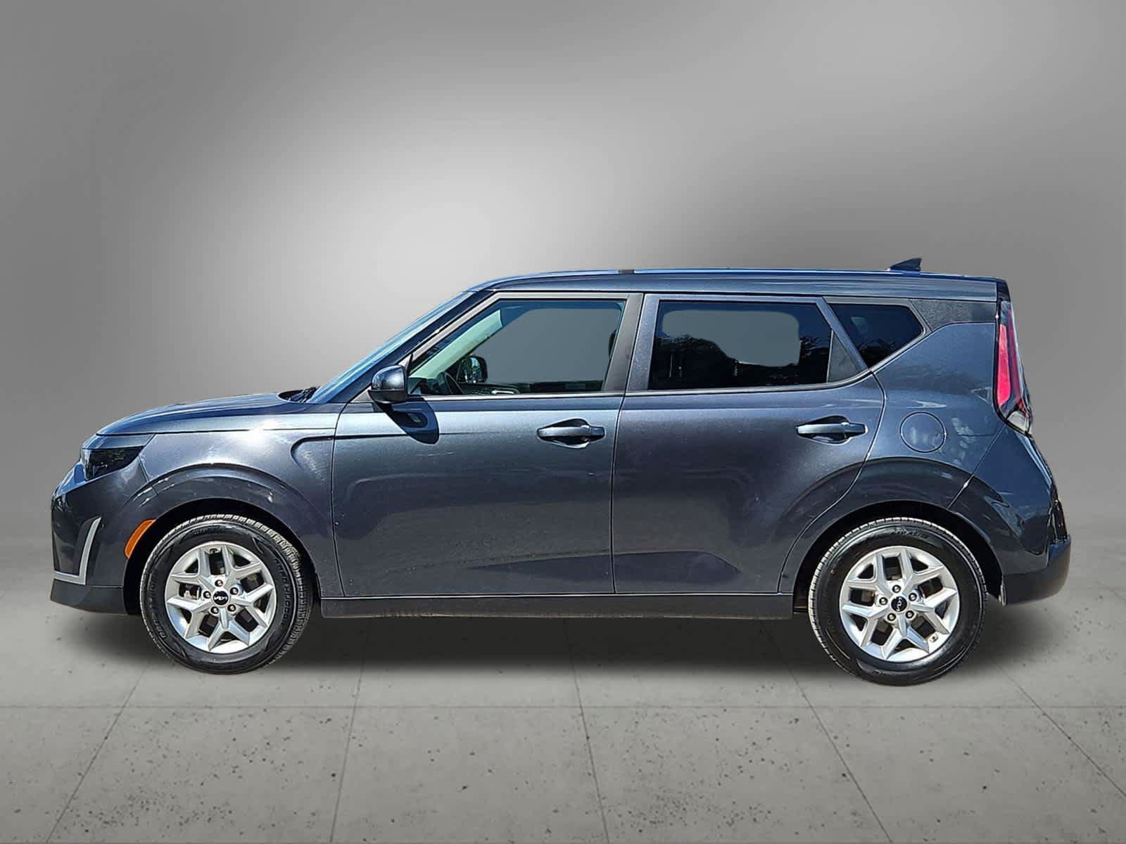 Certified 2024 Kia Soul LX w/ Option Group 015 FWD image 2