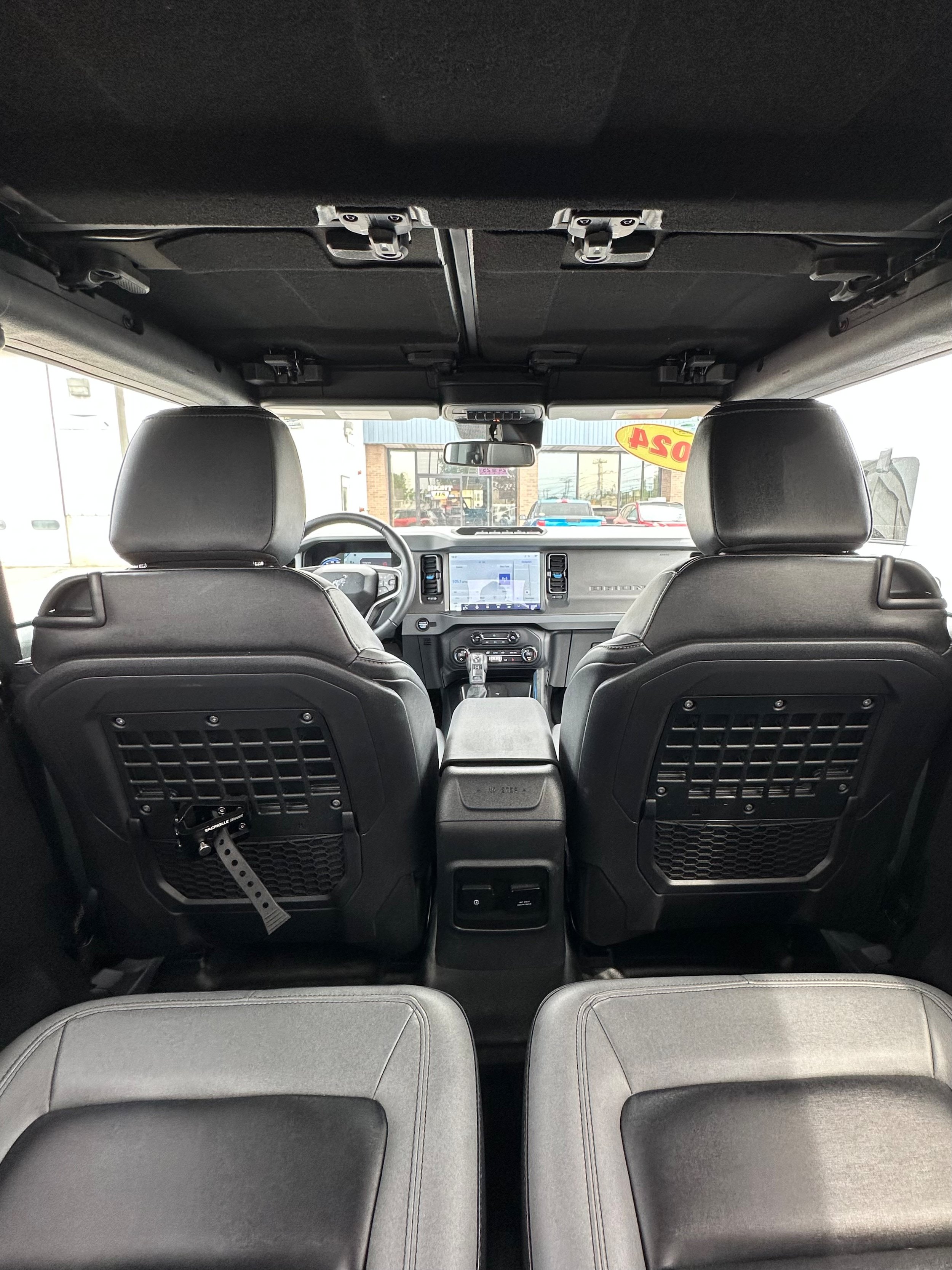 New 2024 Ford Bronco Black Diamond w/ Sasquatch Package AWD/4WD image 30