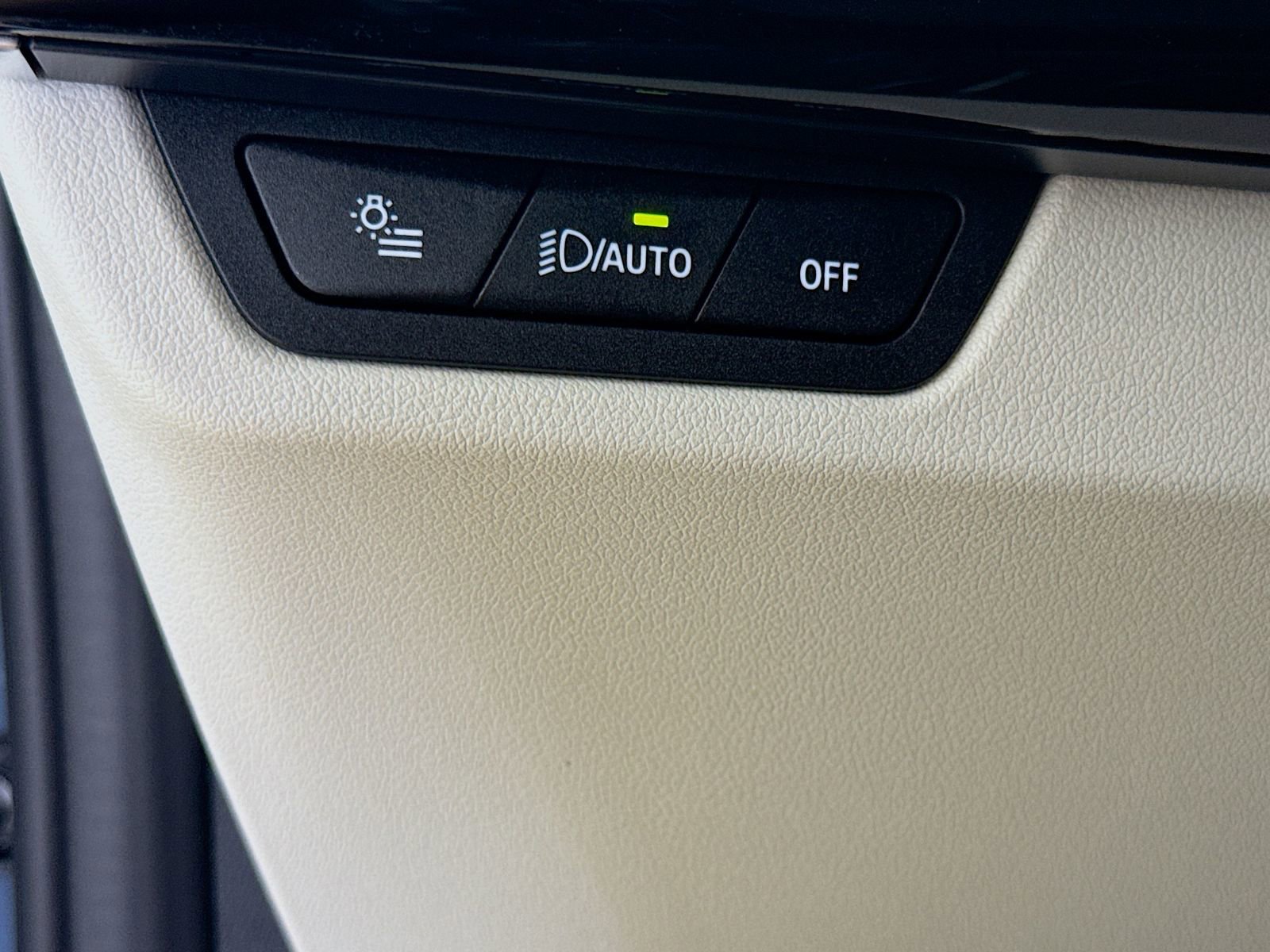 Used 2026 BMW X1 xDrive28i w/ M Sport Package image 10