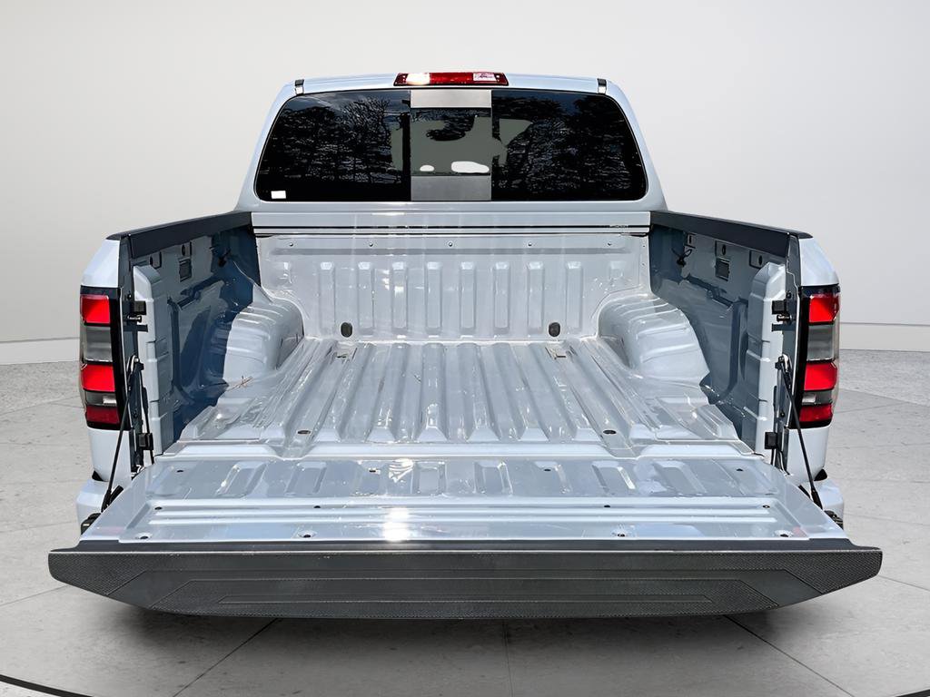 Used 2024 Nissan Frontier Pro-X image 12