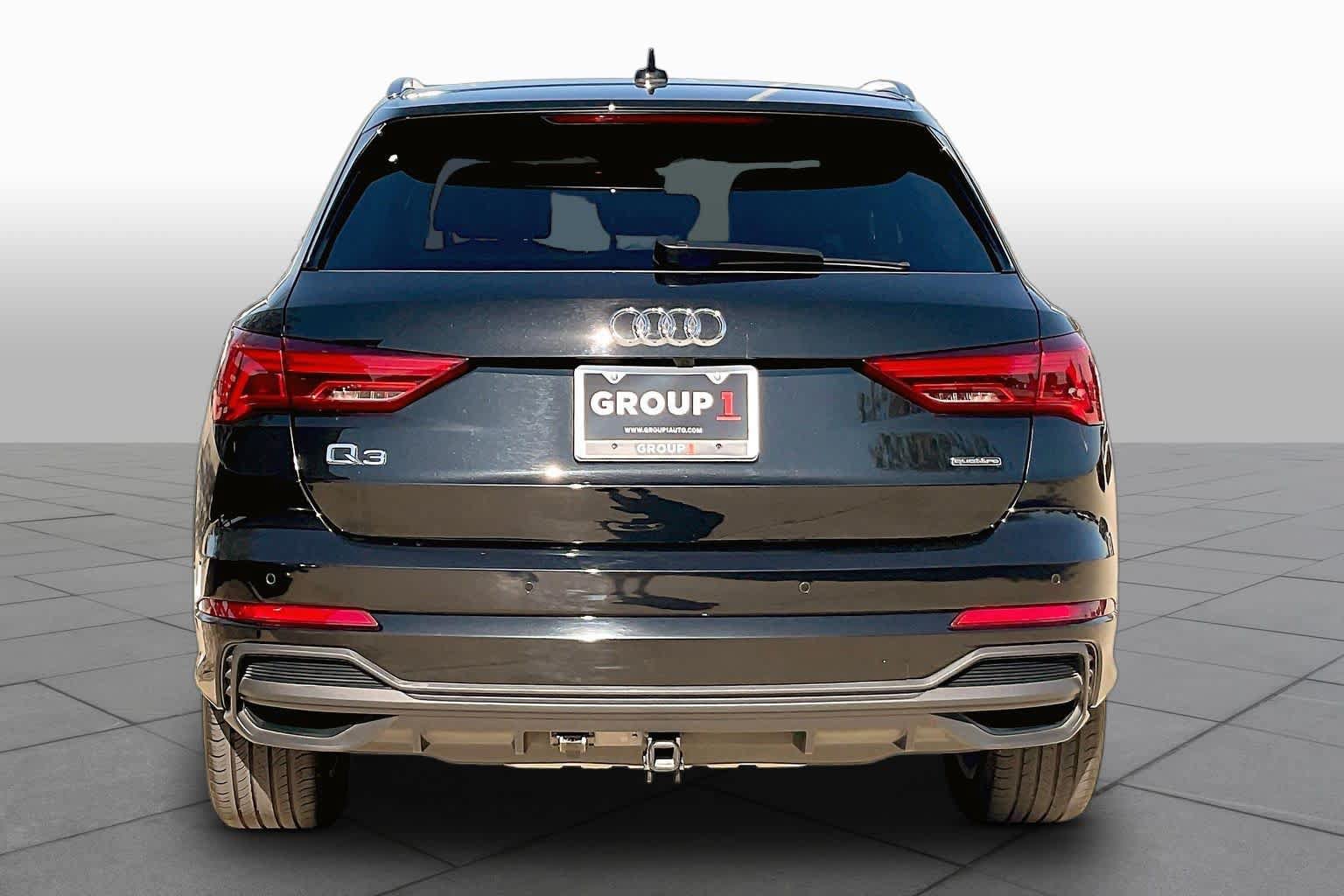 Used 2023 Audi Q3 2.0T Premium w/ Convenience Package AWD/4WD image 5