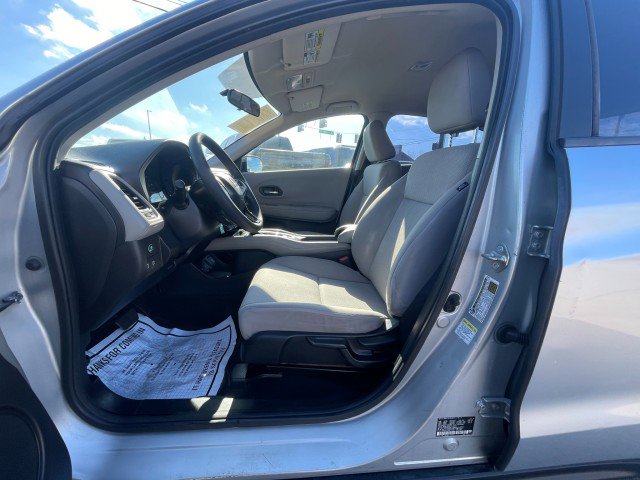 Used 2016 Honda HR-V LX image 9