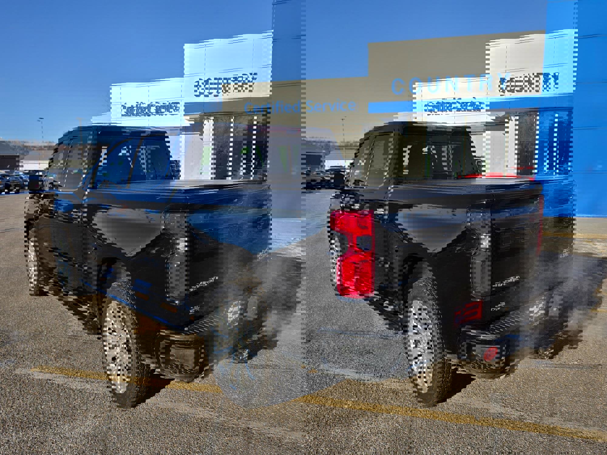 Used 2022 Chevrolet Silverado 1500 High Country image 4