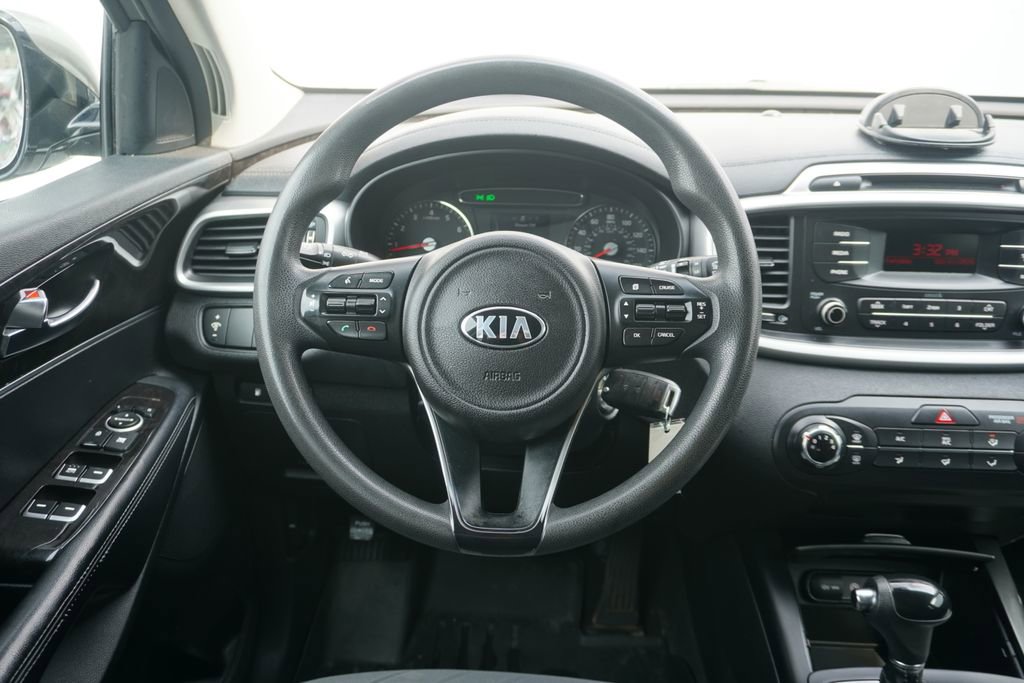 Used 2016 Kia Sorento L image 13