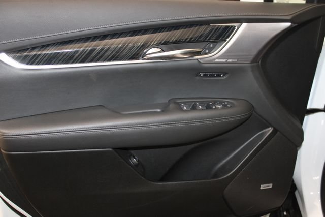 Certified 2024 Cadillac XT6 Premium Luxury w/ Technology Package AWD/4WD image 30