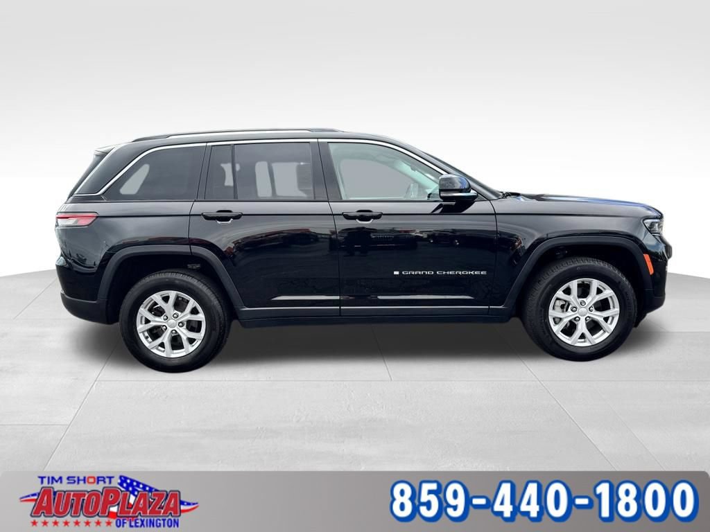 Used 2023 Jeep Grand Cherokee Limited AWD/4WD image 9