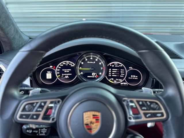 Used 2023 Porsche Cayenne Turbo S AWD/4WD image 19