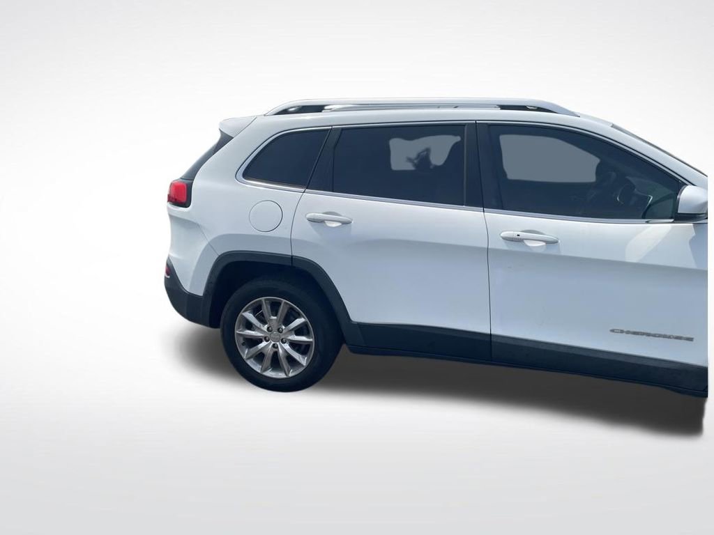Used 2015 Jeep Cherokee Limited w/ Luxury Group FWD image 4