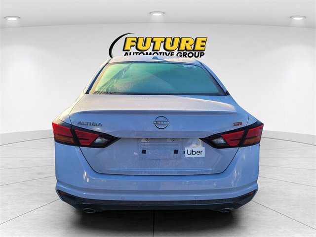 Used 2024 Nissan Altima 2.5 SR w/ SR Premium Package image 4