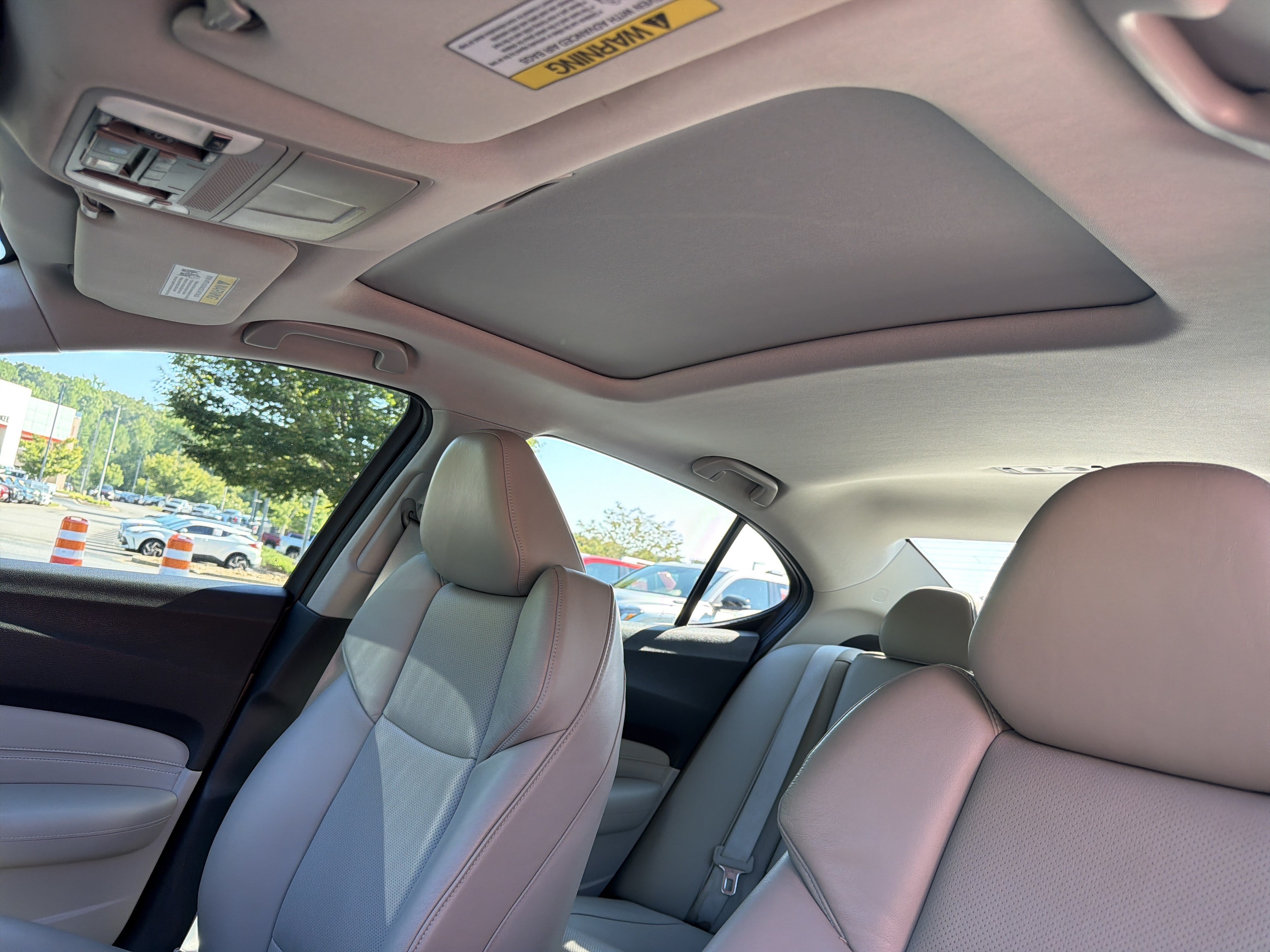 Used 2017 Acura TLX w/ Technology Package FWD image 33