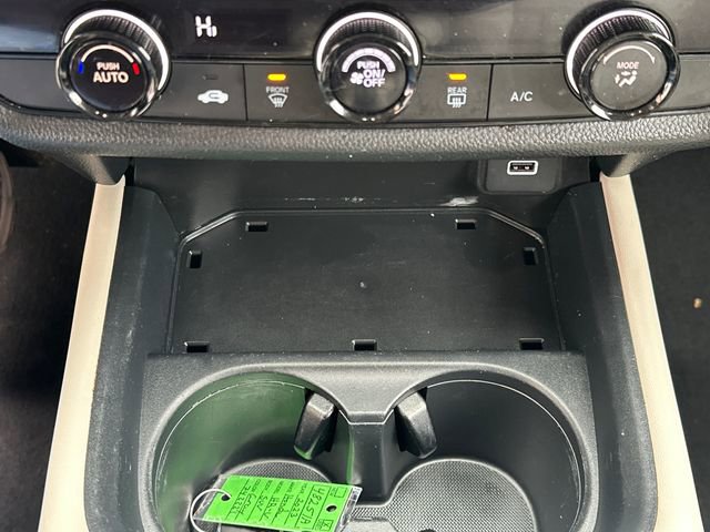 Used 2023 Honda HR-V LX image 32