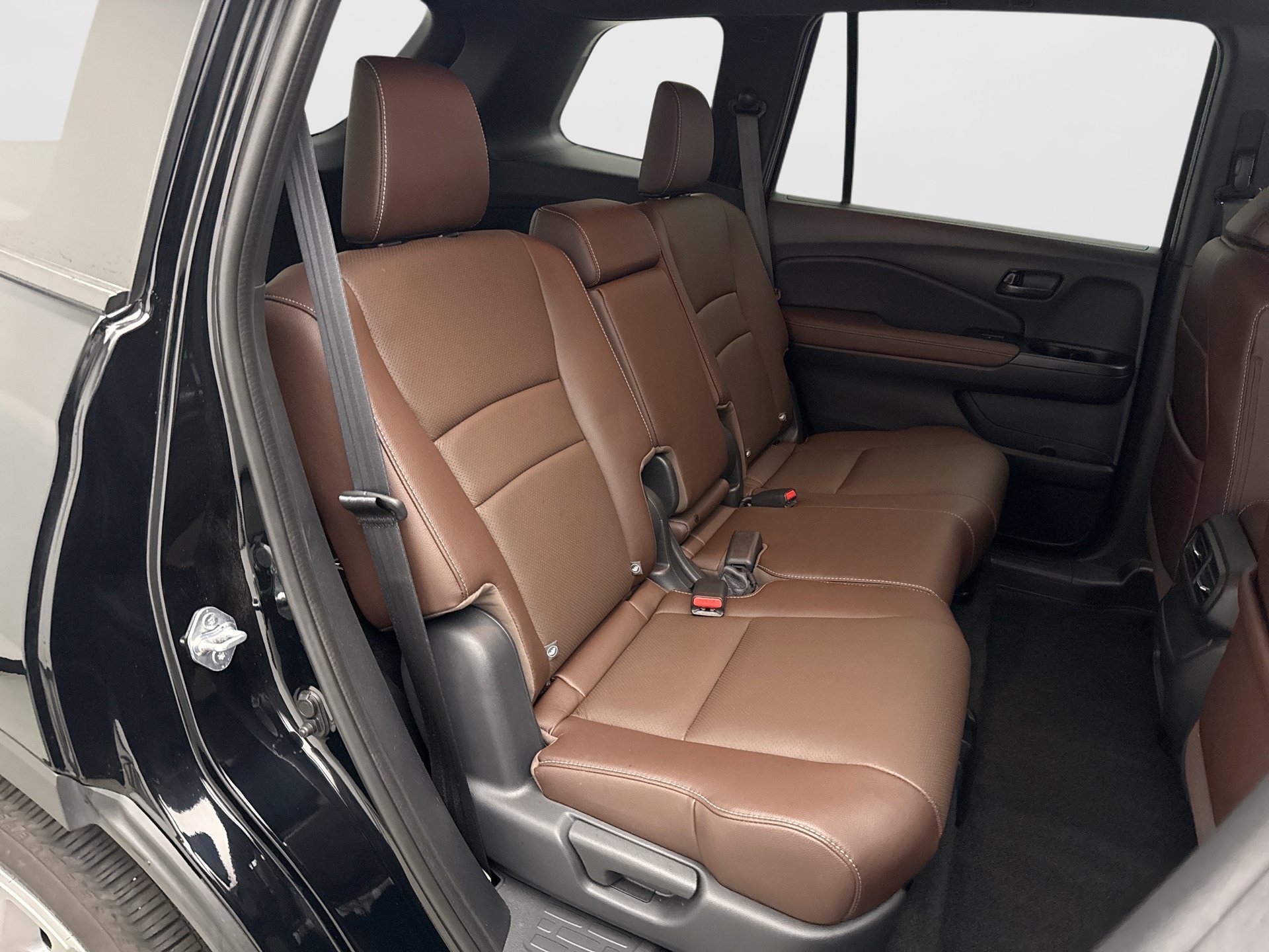 Used 2025 Honda Passport EX-L image 17