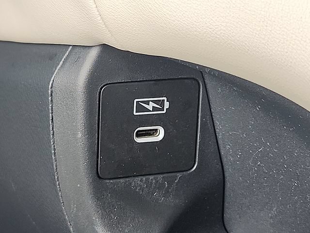 Used 2025 Honda HR-V LX image 25