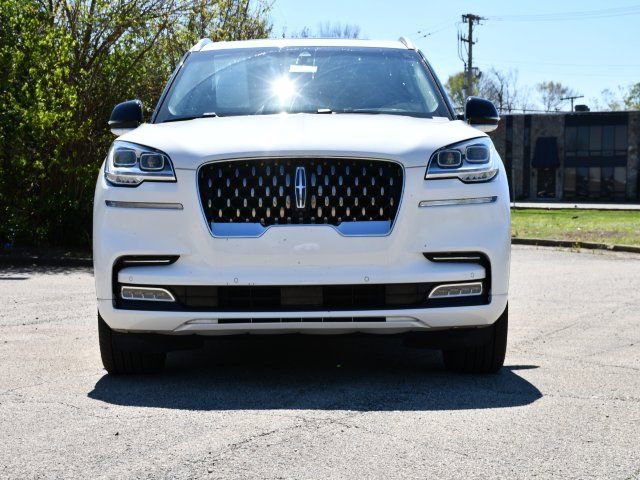 Used 2020 Lincoln Aviator Grand Touring w/ Equipment Group 302A image 2