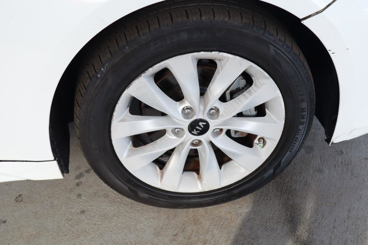 Used 2018 Kia Optima S FWD image 39