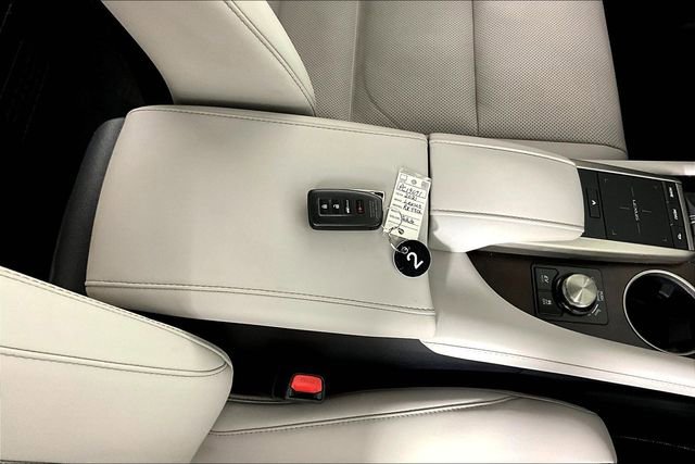 Used 2021 Lexus RX 450h AWD w/ Premium Package image 33
