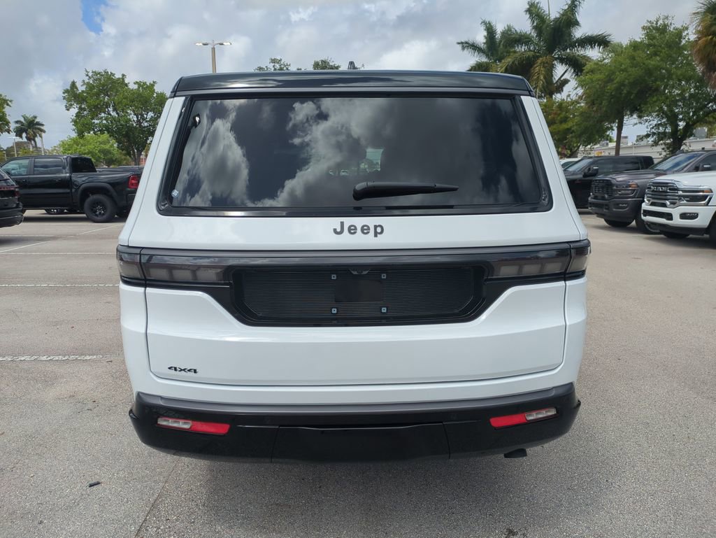 New 2026 Jeep Grand Wagoneer L Summit AWD/4WD image 6