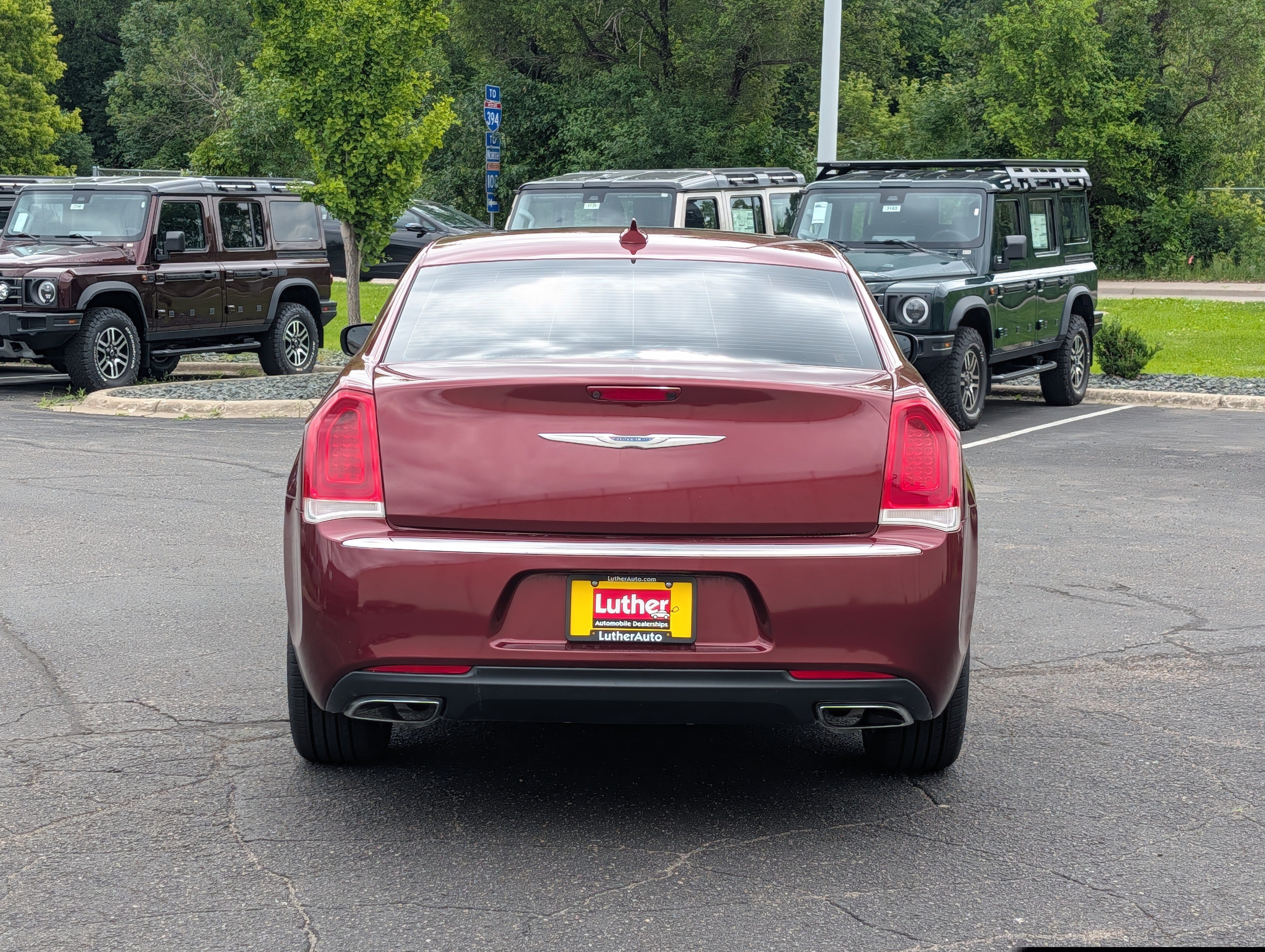 Used 2017 Chrysler 300 Limited w/ Value Package AWD/4WD image 6