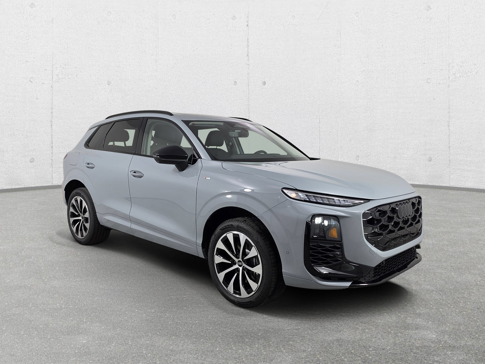 New 2026 Audi Q3 quattro 2.0T AWD/4WD 360° Tour
