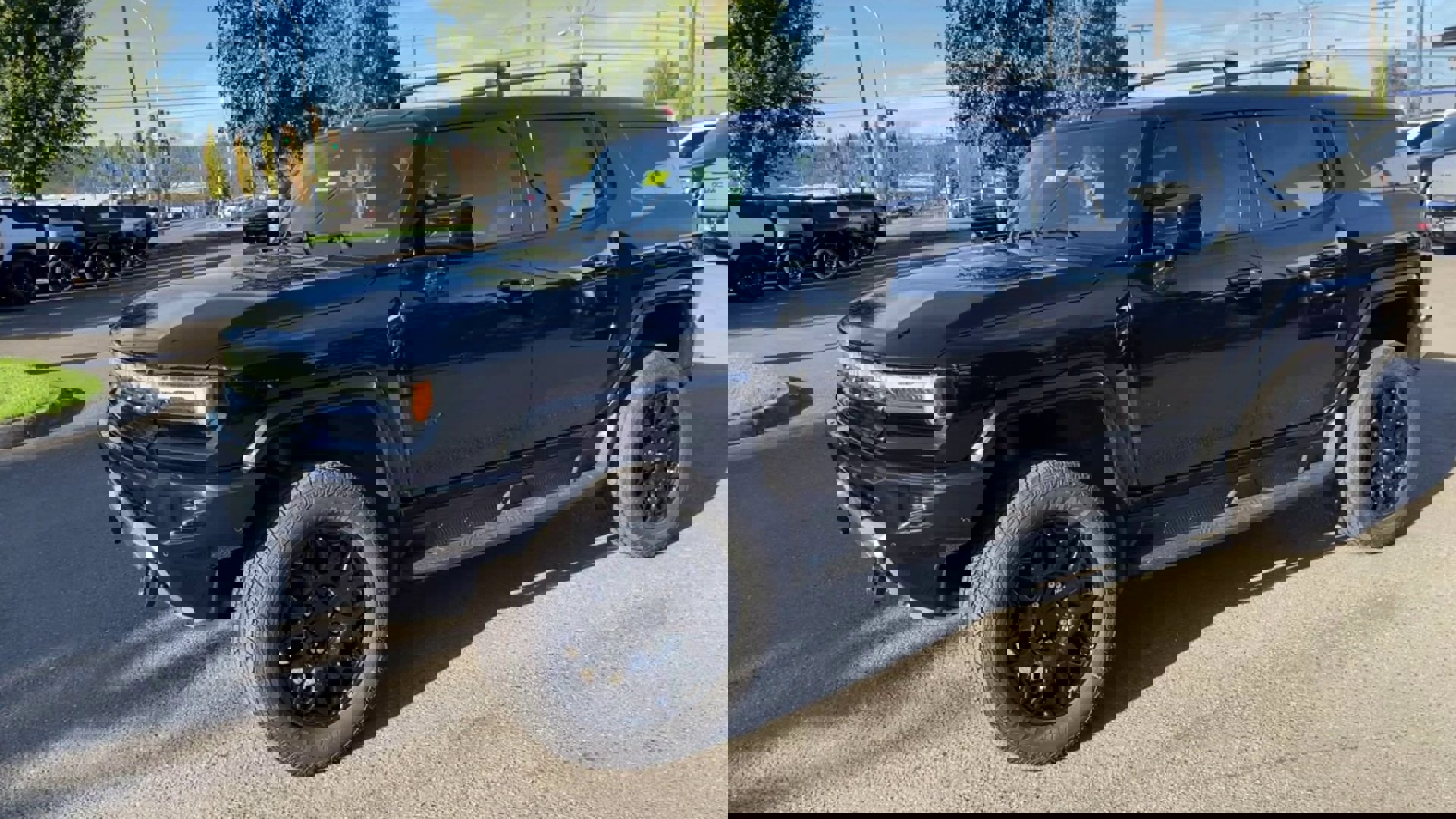 New 2026 GMC Hummer EV SUV w/ LPO, Roof Cross Rail Package image 71