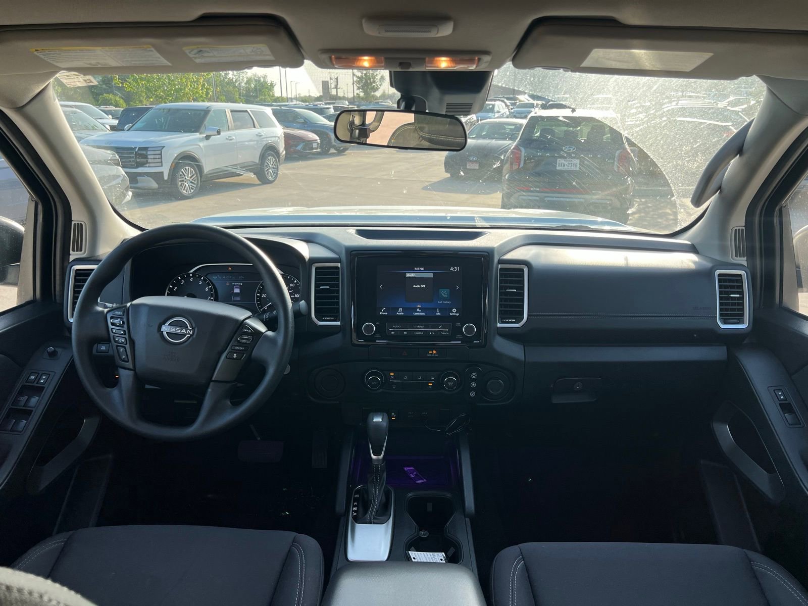 Used 2022 Nissan Frontier SV w/ Technology Package image 21