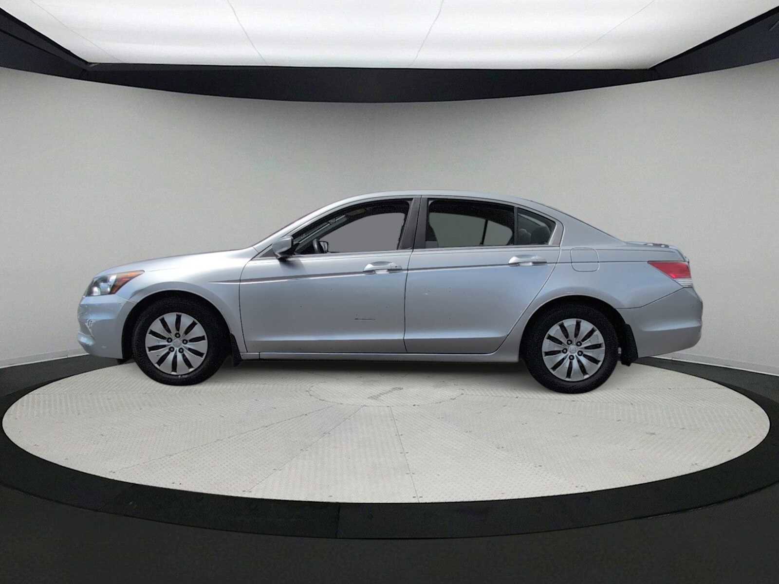 Used 2011 Honda Accord LX image 5