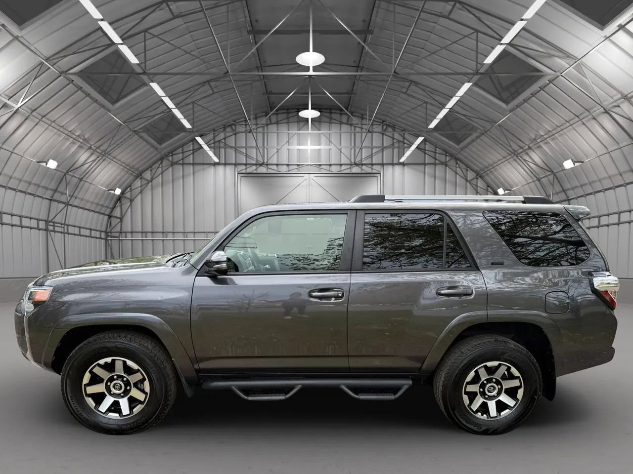 Used 2020 Toyota 4Runner SR5 Premium w/ Moonroof Package AWD/4WD image 10