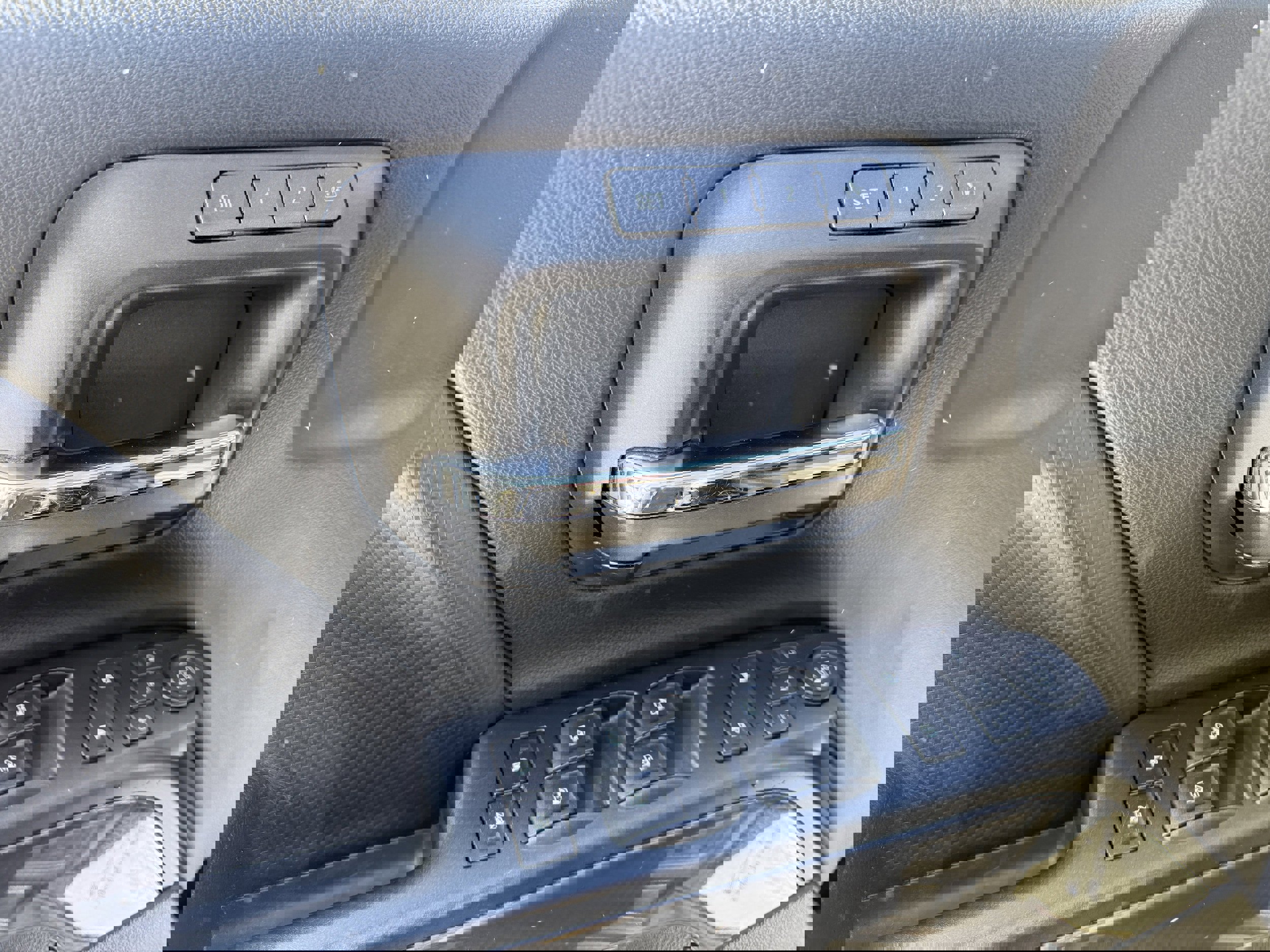 Used 2016 GMC Sierra 2500 SLT image 14