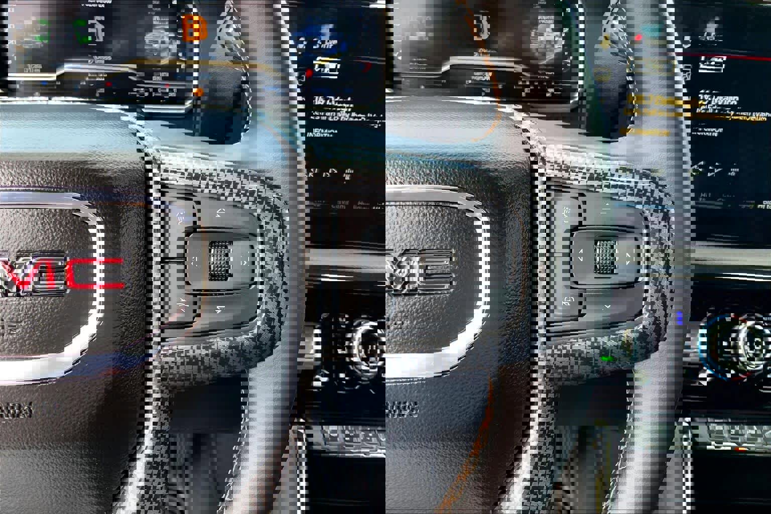 Used 2025 GMC Sierra 2500 AT4 w/ AT4 Premium Plus Package image 43