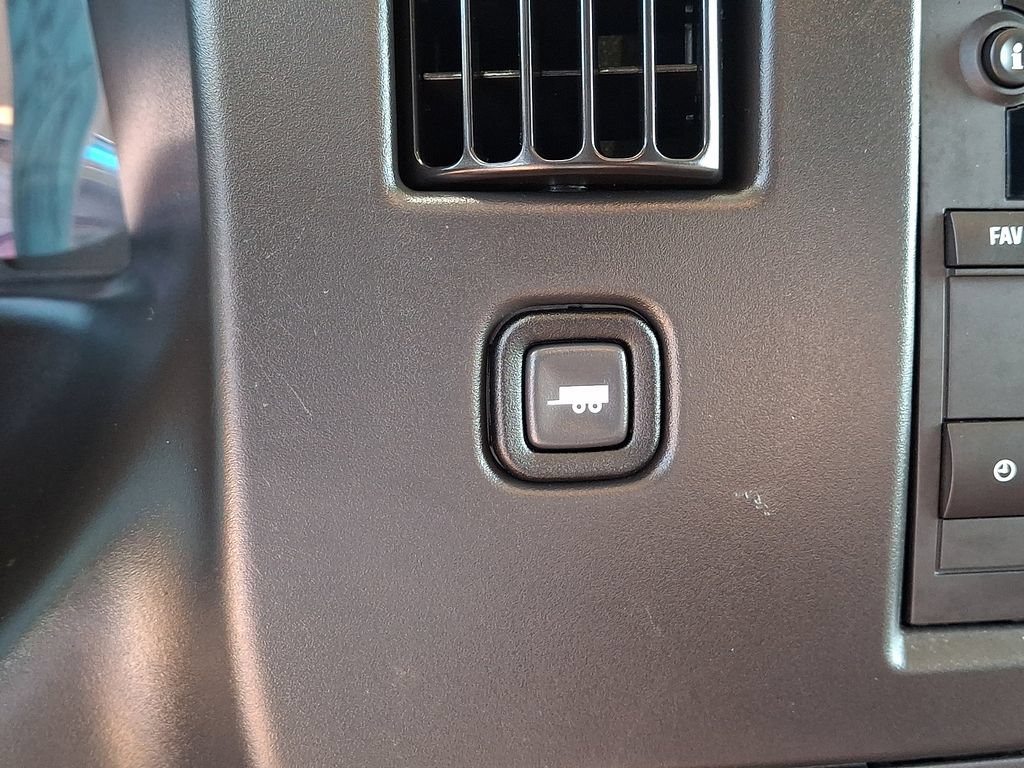 Used 2025 GMC Savana 2500 w/ Driver Convenience Package RWD image 24