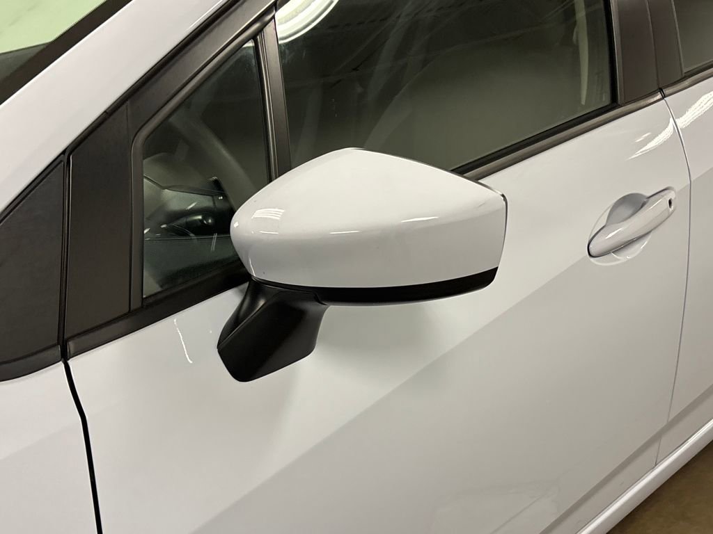 Used 2025 Nissan Versa SV image 12