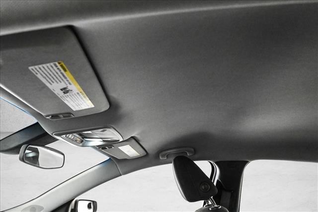 Used 2022 Chevrolet Malibu LT image 16