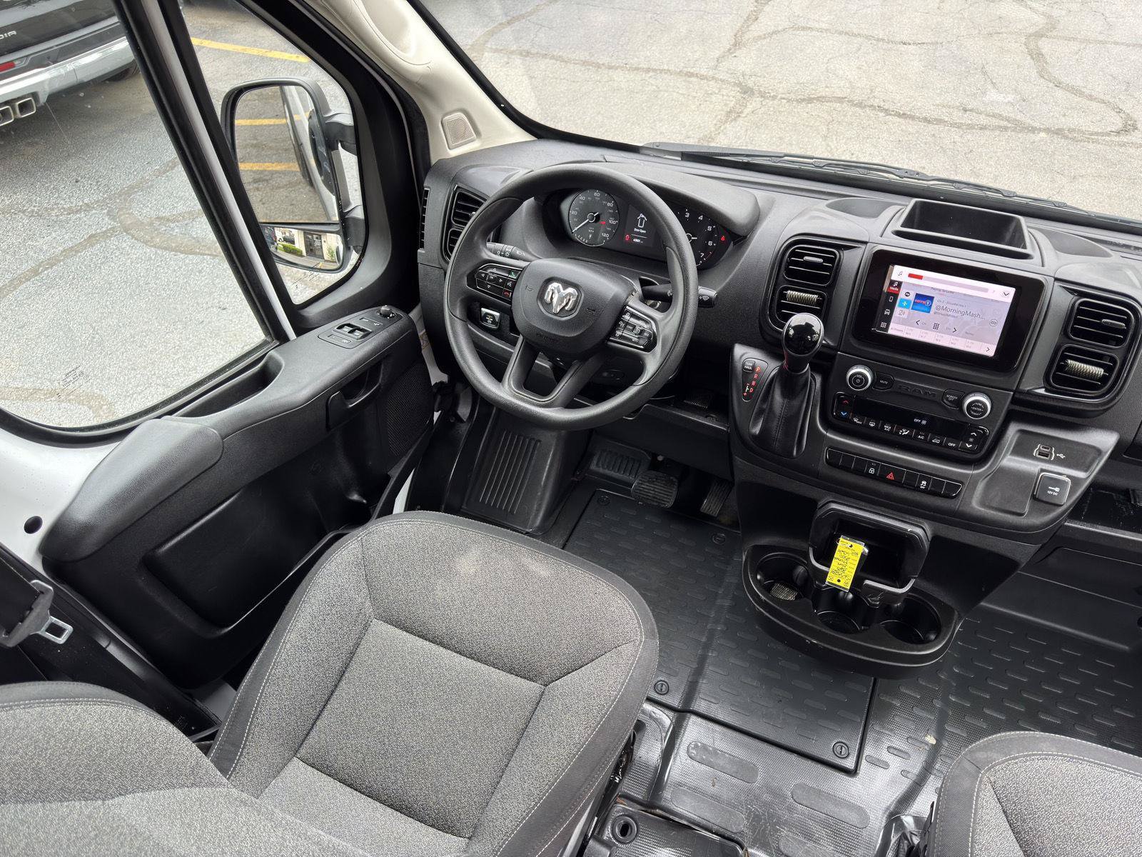 Used 2025 RAM ProMaster 2500 w/ Convenience Group FWD image 19