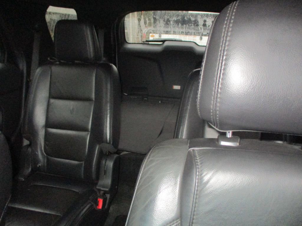 Used 2014 Ford Explorer XLT w/ Equipment Group 202A image 12