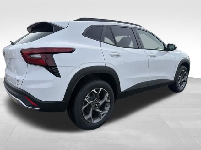 New 2026 Chevrolet Trax LT w/ Driver Confidence Package FWD image 6