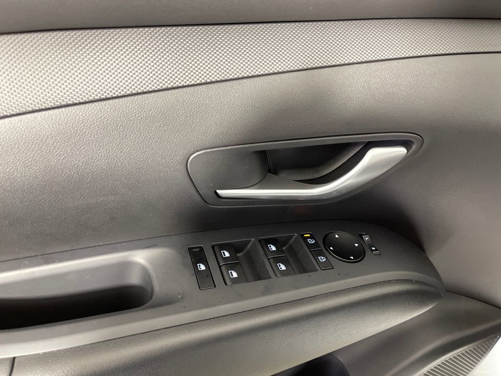 Certified 2026 Hyundai Santa Cruz SEL image 18