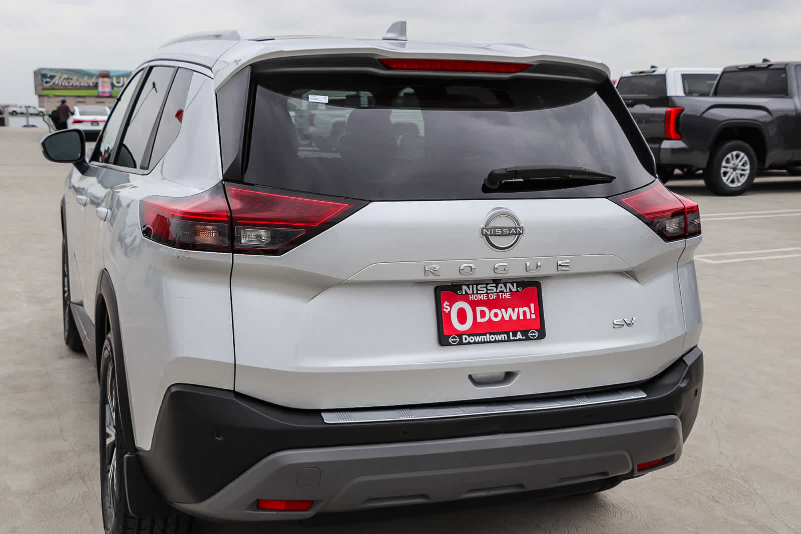 Used 2023 Nissan Rogue SV w/ SV Premium B Package FWD image 10