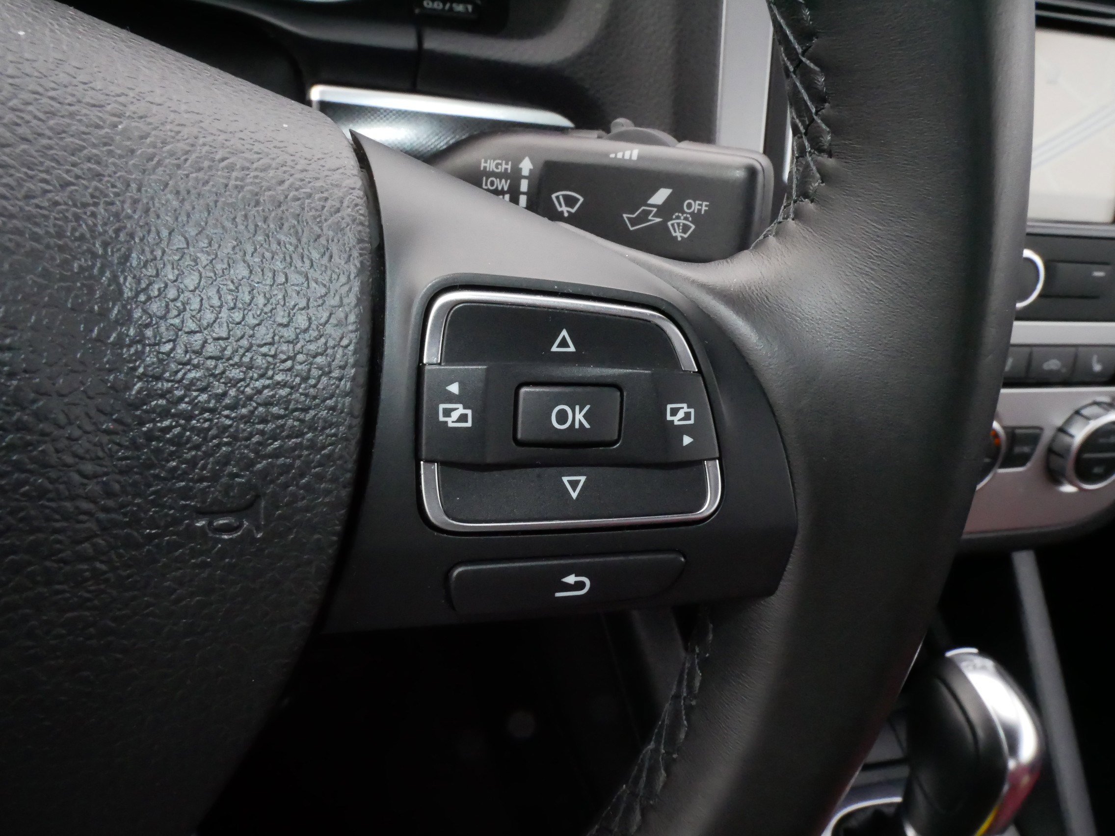 Used 2013 Volkswagen Eos Lux image 25