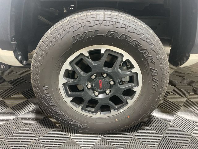Certified 2025 Toyota Tacoma TRD Off-Road w/ TRD Off Road Upgrade Package AWD/4WD image 27