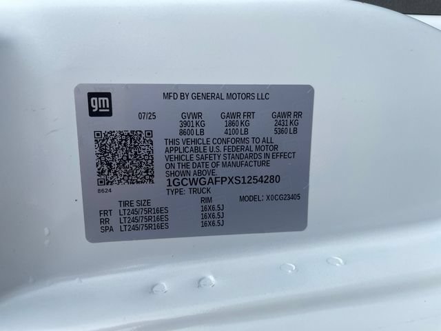 Used 2025 Chevrolet Express 2500 w/ Driver Convenience Package RWD image 31