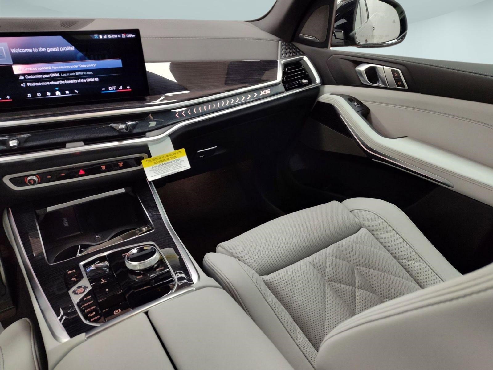 Used 2026 BMW X5 xDrive40i w/ Executive Package image 25