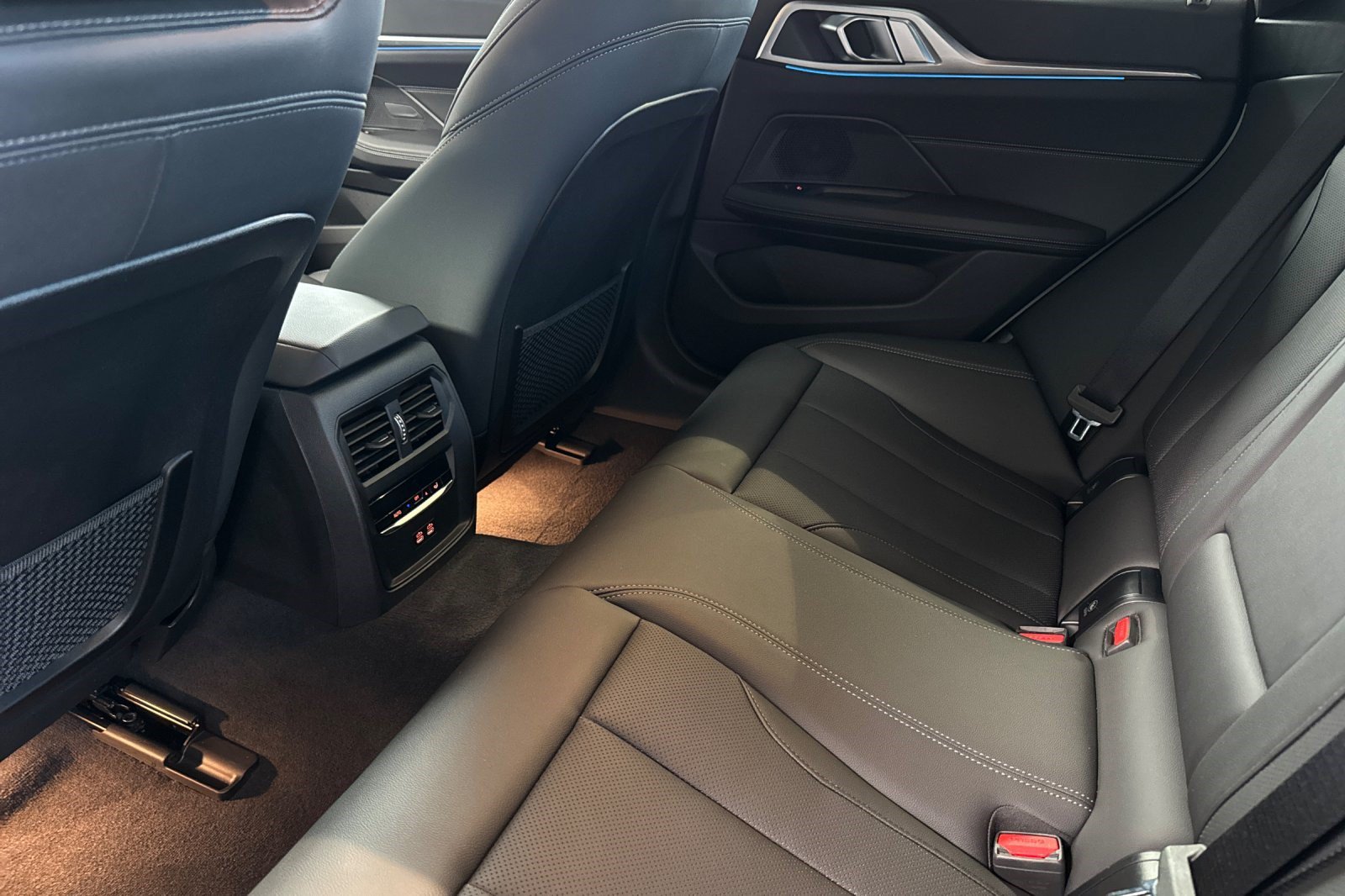 Used 2023 BMW i4 eDrive40 w/ M Sport Package RWD image 15