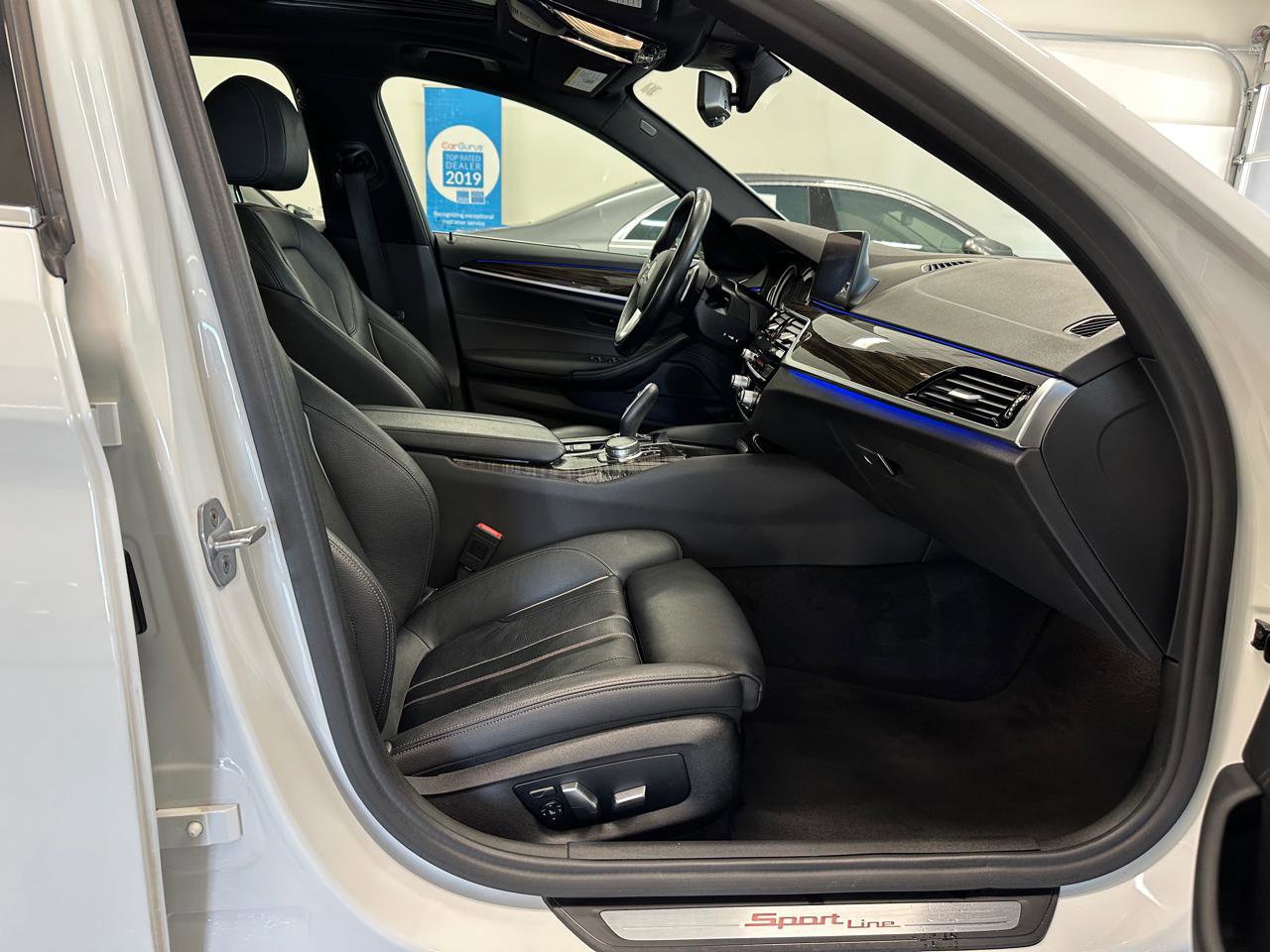 Used 2019 BMW 530i w/ Convenience Package RWD image 23