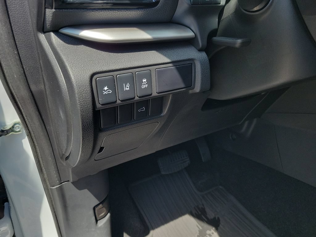 Used 2025 Mitsubishi Eclipse Cross SE AWD/4WD image 19