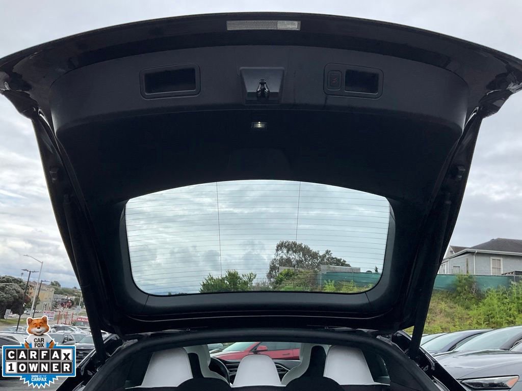 Used 2017 Tesla Model S Performance AWD/4WD image 9